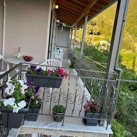 Gazena House * Sívros